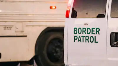 Border Crossing Wait Times: What Drivers Need to Know